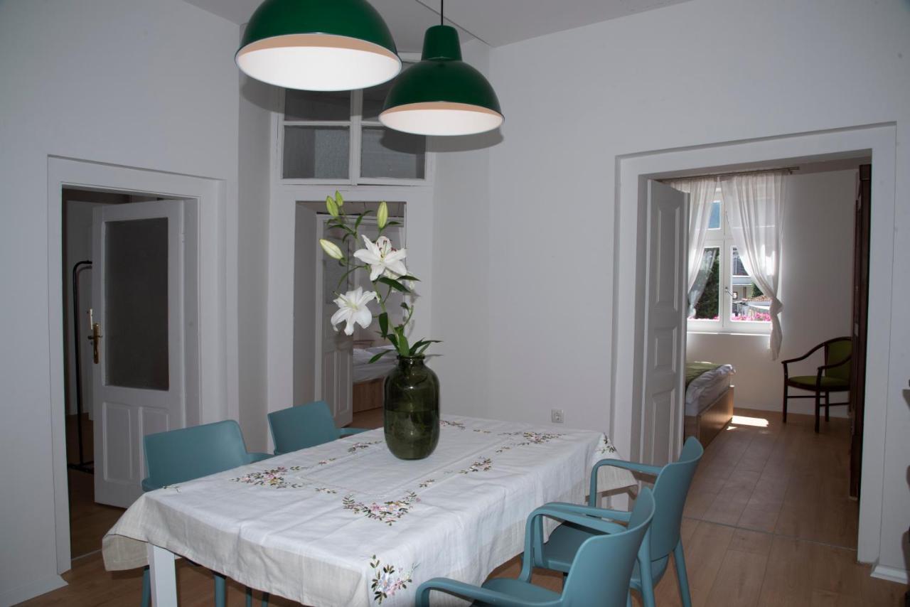 Center Galerie House דירה *