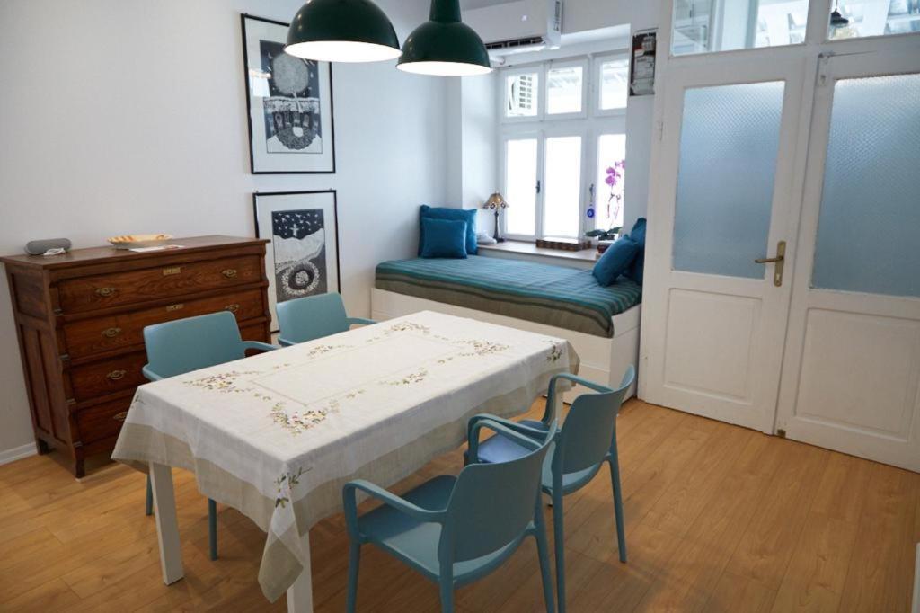 Center Galerie House דירה